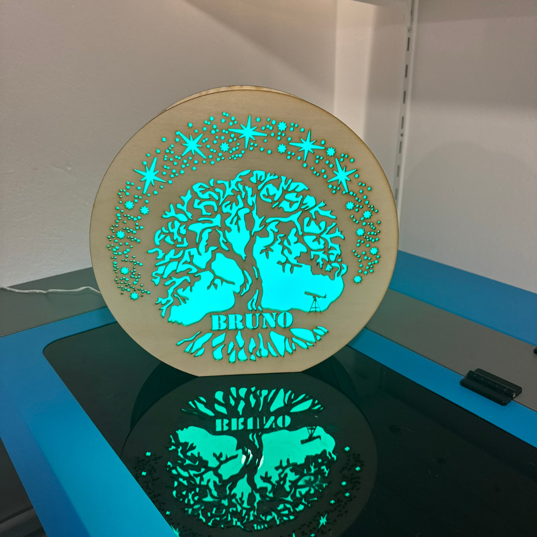 Lebensbaum Lampe Personalisiert 1